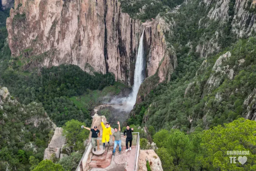 Tour Cascada de Basaseachi